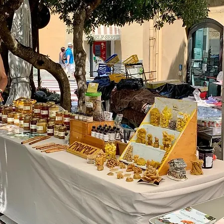 Bed & Breakfast Bb Palazzo Doria 3*